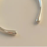 ALLURE BANGLE