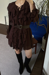 モエラッフルシフォンドレスウィズベルト (ブラウン)