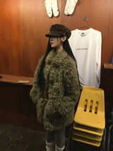 カーリーファー素材のダッフルコート