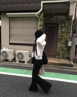 Banding black loose boots cut pants