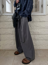 Hounds three-tuck wide slacks