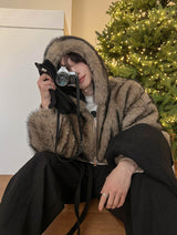 Kuro two way fur hoodie zip-up