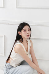 Back Ribbon Sleveless Knit_cream [brooch set]