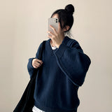 Disco Pop Duc Thick Sleeve Punching V-Neck Knit