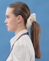 GLINT SCRUNCHIE_IVORY
