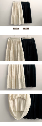Foram Thick Lace Banding Long Skirt