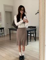 Creamy V-neck cardigan