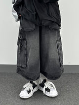 d-ring cargo shorts