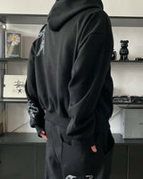 AT テッドプリントクロップドフードジップアップ