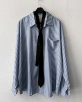 loose-fit striped shirt