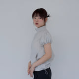 パフスリーブナイロントップス