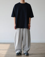 BSTUDIOS_モメンツ 1/2 Tシャツ