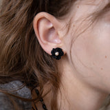 グリミングニットフラワーピアス (Black)