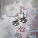 [VIVIZ ウナ Piercing] プレッツェル ハギーズ ピアス - Silver Color