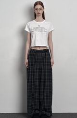 [mnem] オリーブプリントのクロップドTシャツ (white)