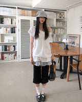 Ponin Slit Capri Pants