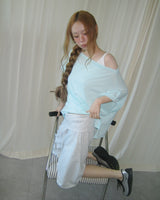 FREE LOOSE OFF-SHOULDER T-SHIRT