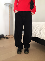 ベリートステッチブラックデニムパンツ