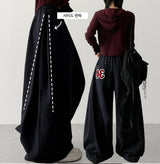Muit Side Pintuck Back Pocket Number Patch Training Wide Pants