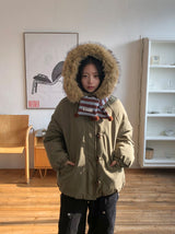 25FW★ [BAONHAUS] Temdi Stripe Pom-Pom Muffler