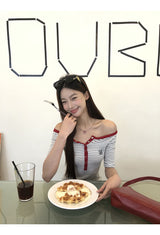 レッドラインストライプオフショルダートップ