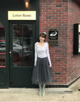 term ribbon off & shirring slim top