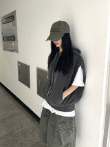 Leo Pigment Hooded Two-Way Vest