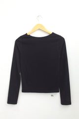 Clean neck soft t-shirt