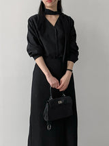Lien V-Neck Tie Blouse
