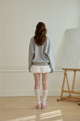 DEW LACE V-NECK SWEATSHIRT