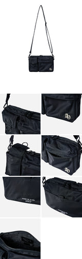 24FW SYMBOL RIVET MULTI POKET CROSS BAG BLACK