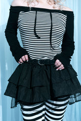 Stripe color off-shoulder T-shirt