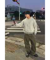 ストライプニットジップアップ