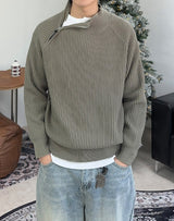 Rubed diagonal zip-up knit