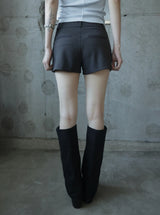 Asheran Two-Button Low Shorts