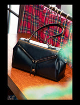 “LONGYEARBYEN” Dual Zipper Underarm Bag