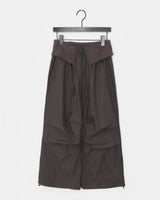 Newman Contrast Pintuck Strap Wide Long Pants