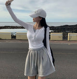 [BELLIDE MADE] マイルドUネックレイヤードTシャツ