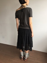 ボーントゥービーオフショルダーTシャツ (2color)