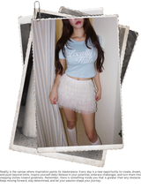 Short-sleeved cropped T-shirt with coloring lettering