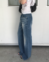 Lowrise rosy bootscut denim pants