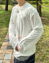 アンバランスネックラインスラッシュカットレイヤードTシャツ(ホワイト)