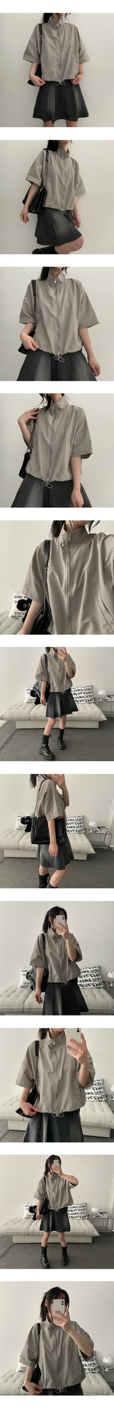 More Holter-Neck Sleeveless T-Shirt