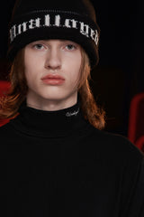 GOTHIC LOGO BEANIE / BLACK