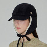 VA Curved Circle Logo Suede Flap Cap / Black
