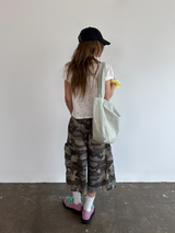 フラワーシャーリングクロップTシャツ