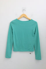 Clean neck soft t-shirt