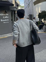 シルバーボタンラウンドクロッピードカーディガン