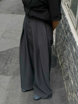Loose Fit Pleated Buttoned Pants