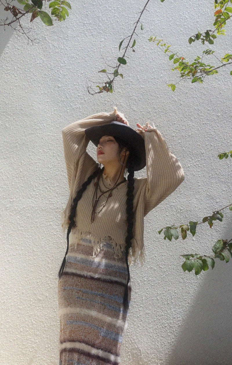 フリンジVネックニットトップ (BEIGE)